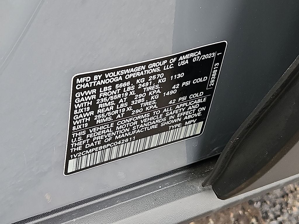 2023 Volkswagen ID.4 Pro