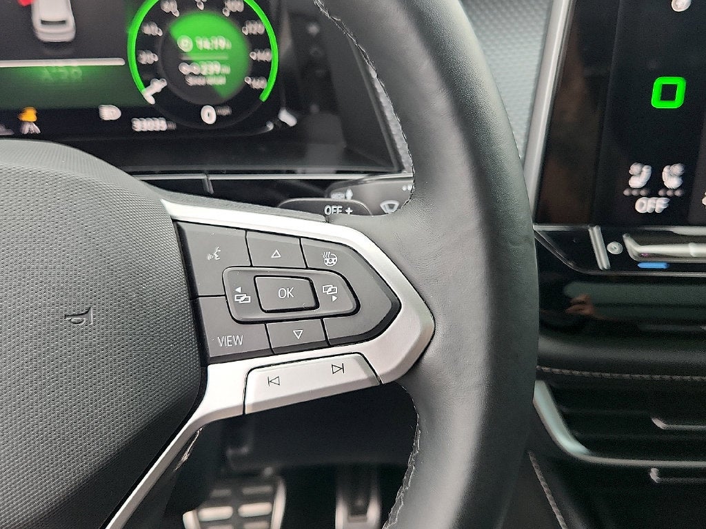 2024 Volkswagen Atlas Cross Sport 2.0T SEL Premium R-Line