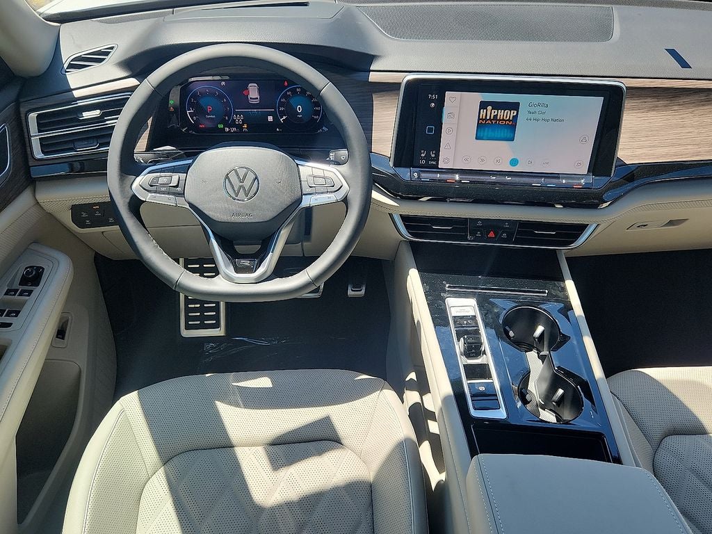 2026 Volkswagen Atlas 2.0T SEL Premium R-Line