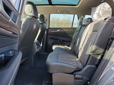 2026 Volkswagen Atlas 2.0T SEL Premium R-Line