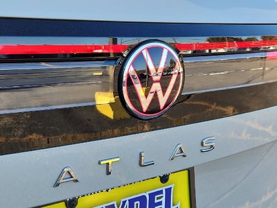 2027 Volkswagen Atlas SE w/Technology