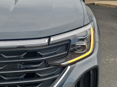 2025 Volkswagen Atlas Cross Sport 2.0T SE w/Technology