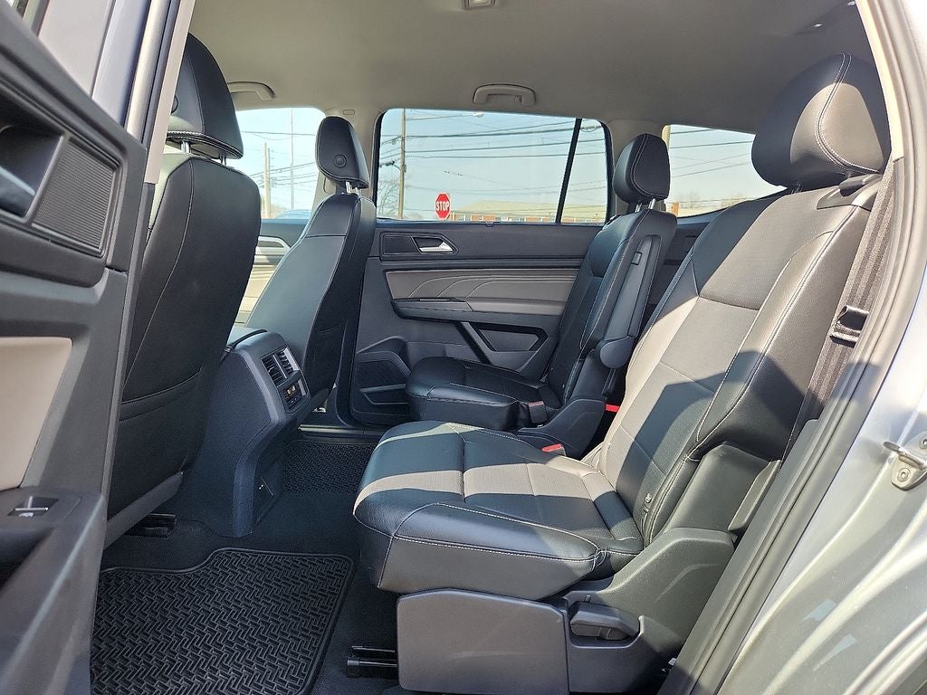 2022 Volkswagen Atlas 3.6L V6 SE w/Technology