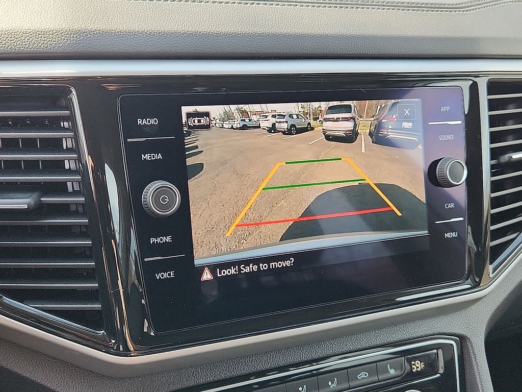 2022 Volkswagen Atlas 3.6L V6 SE w/Technology