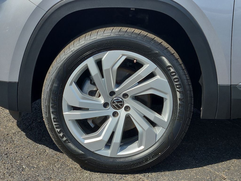 2022 Volkswagen Atlas 3.6L V6 SE w/Technology