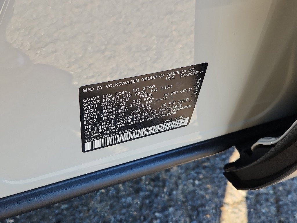 2027 Volkswagen Atlas SE w/Technology