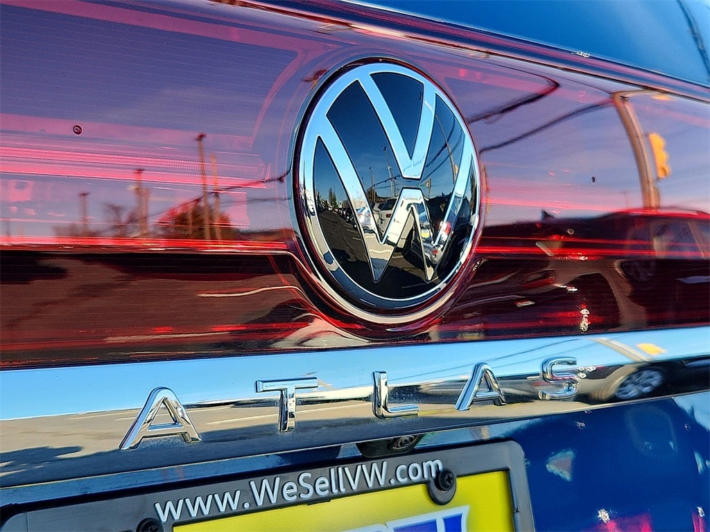 2025 Volkswagen Atlas 2.0T SE