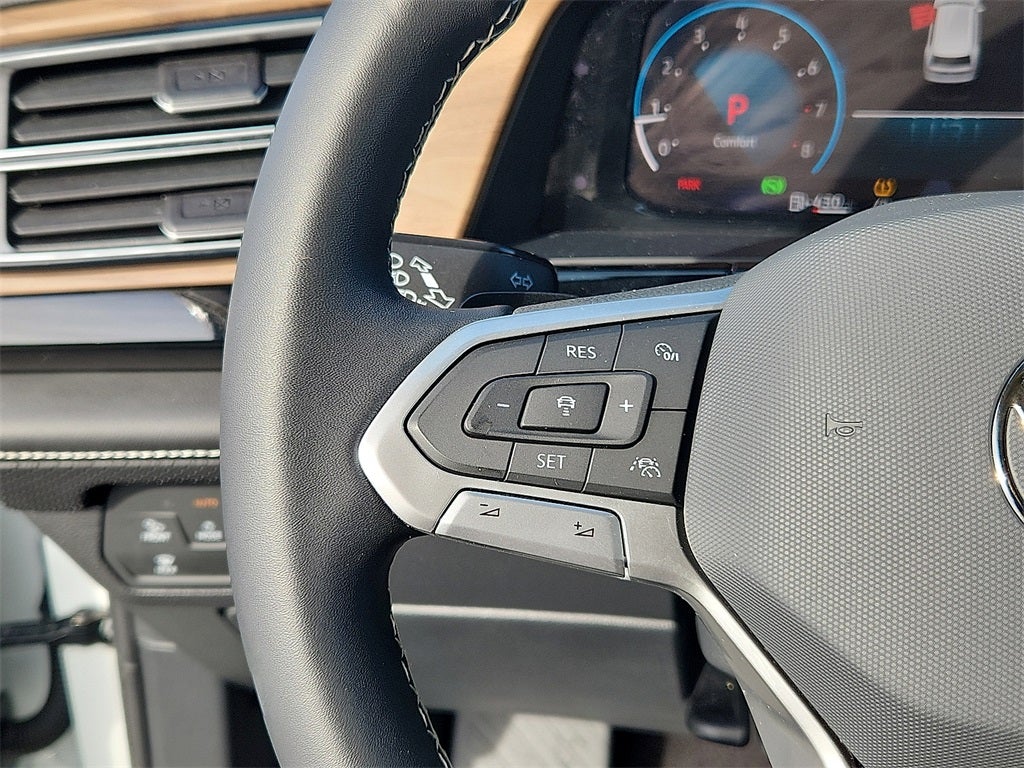 2024 Volkswagen Atlas 2.0T SE