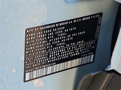 2026 Volkswagen Taos 1.5T SE Black