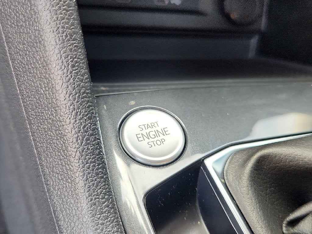 2024 Volkswagen Tiguan 2.0T SEL R-Line