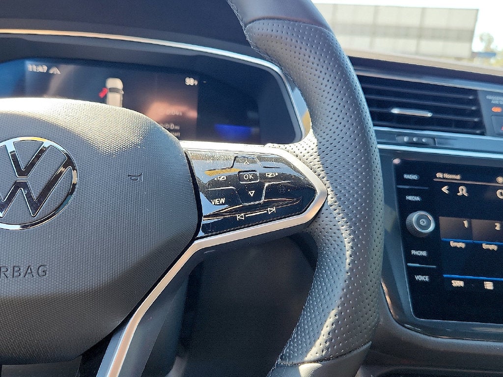 2023 Volkswagen Tiguan 2.0T SE R-Line Black