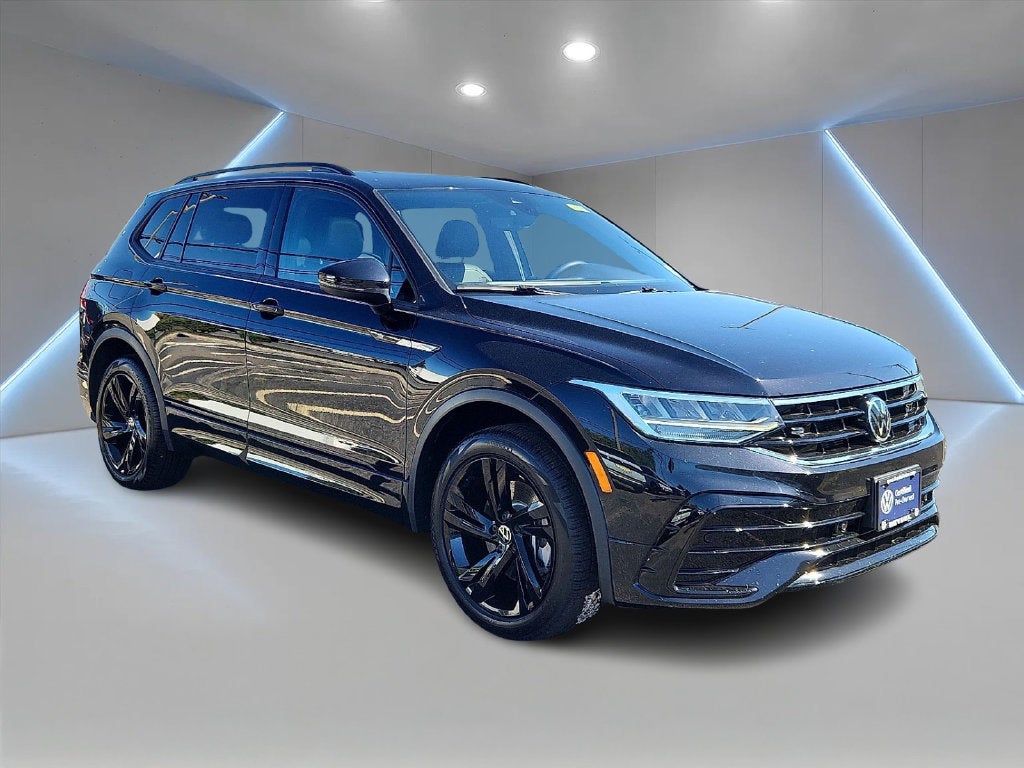 2023 Volkswagen Tiguan 2.0T SE R-Line Black
