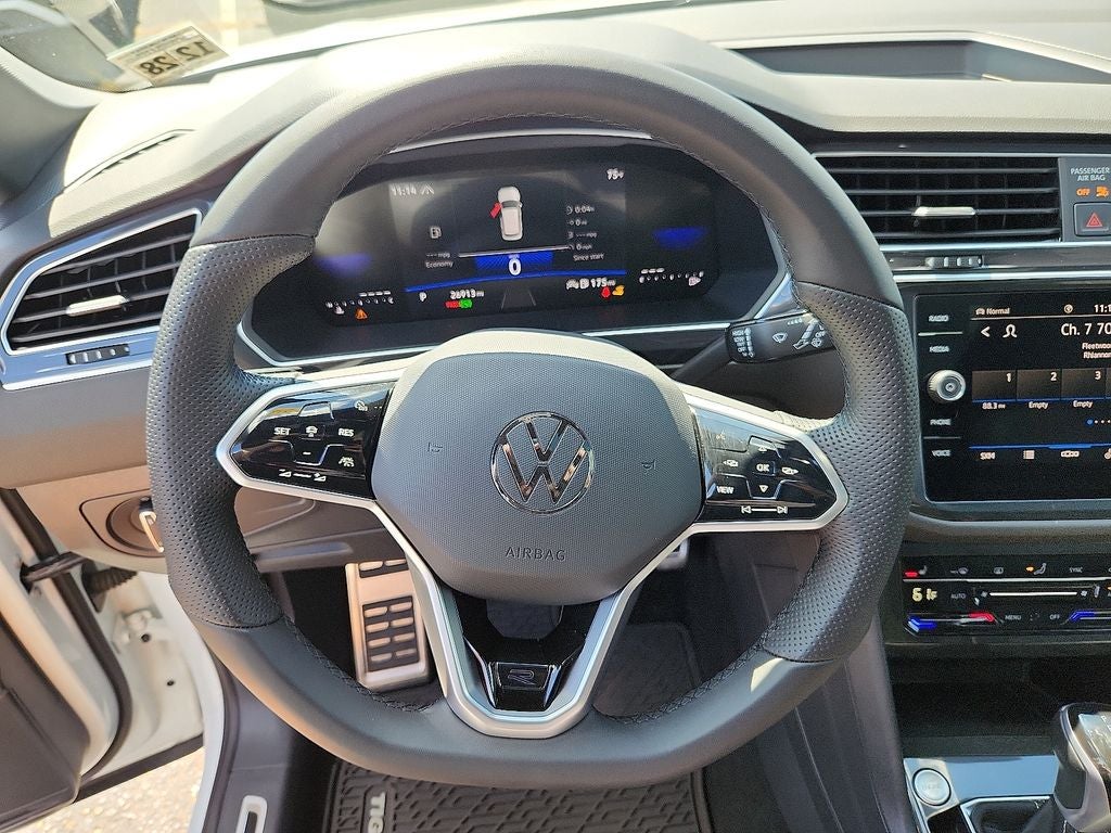 2024 Volkswagen Tiguan 2.0T SE R-Line Black