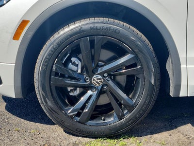 2023 Volkswagen Tiguan 2.0T SE R-Line Black