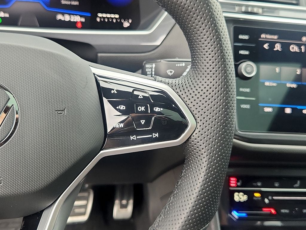 2023 Volkswagen Tiguan 2.0T SE R-Line Black