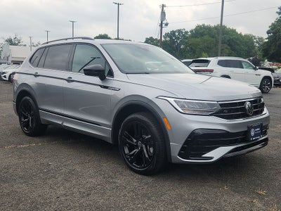 2023 Volkswagen Tiguan 2.0T SE R-Line Black