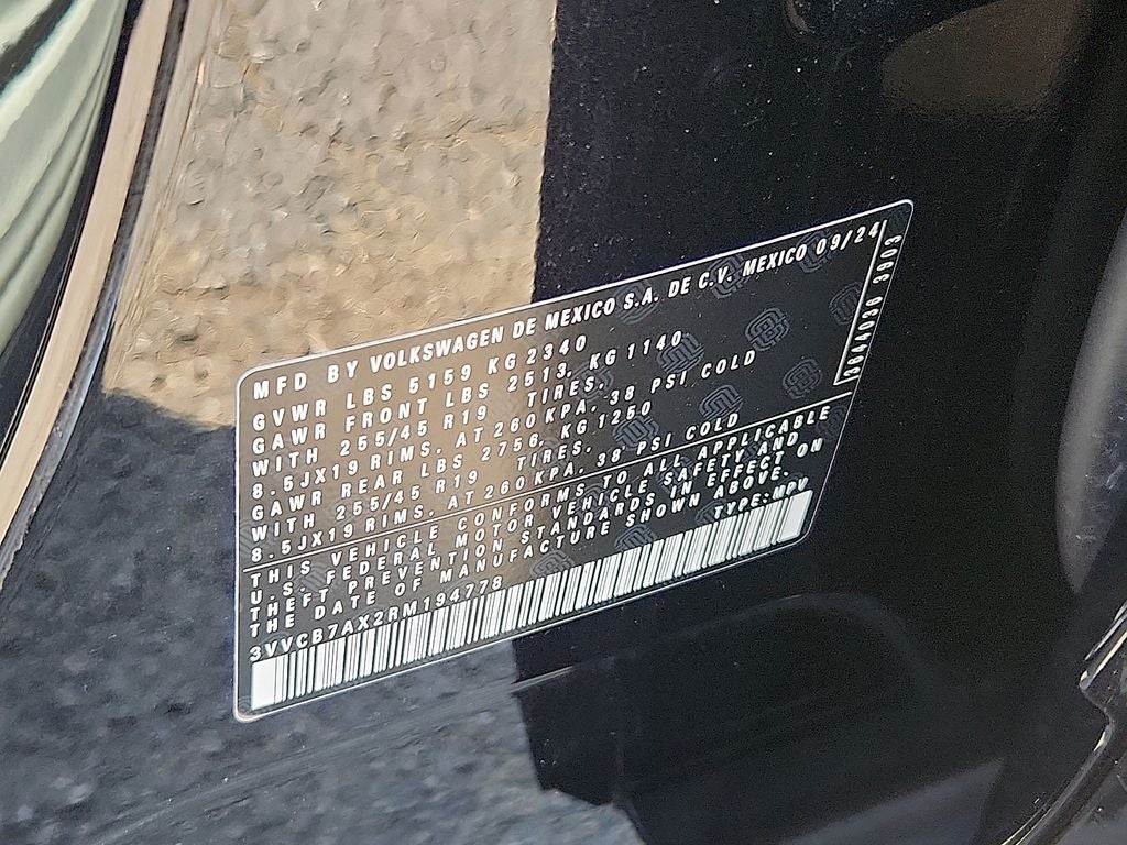 2024 Volkswagen Tiguan 2.0T SE R-Line Black