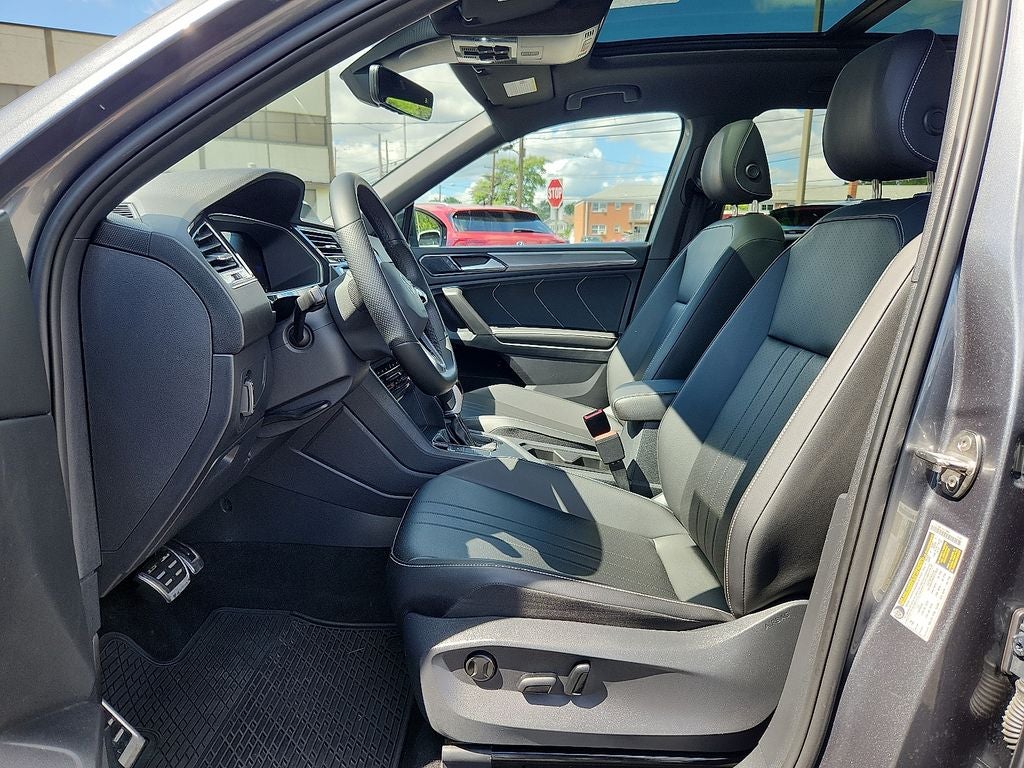 2023 Volkswagen Tiguan 2.0T SE R-Line Black