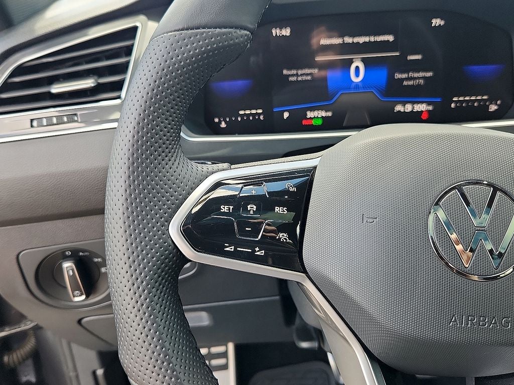 2023 Volkswagen Tiguan 2.0T SE R-Line Black