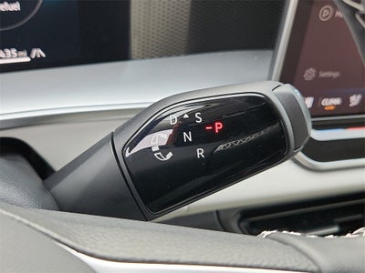 2025 Volkswagen Tiguan 2.0T SE