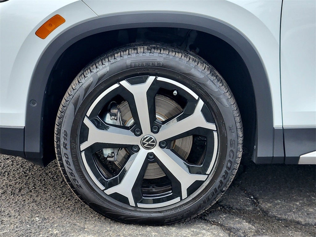 2025 Volkswagen Tiguan 2.0T SE