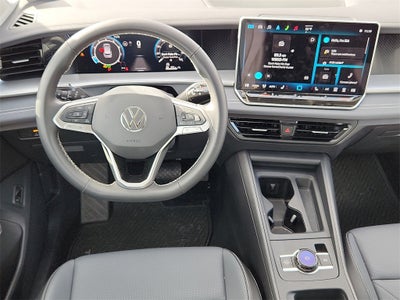 2025 Volkswagen Tiguan 2.0T SE