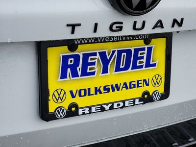 2026 Volkswagen Tiguan 2.0T SE R-Line Black