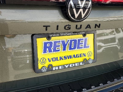 2026 Volkswagen Tiguan SE R-Line Black