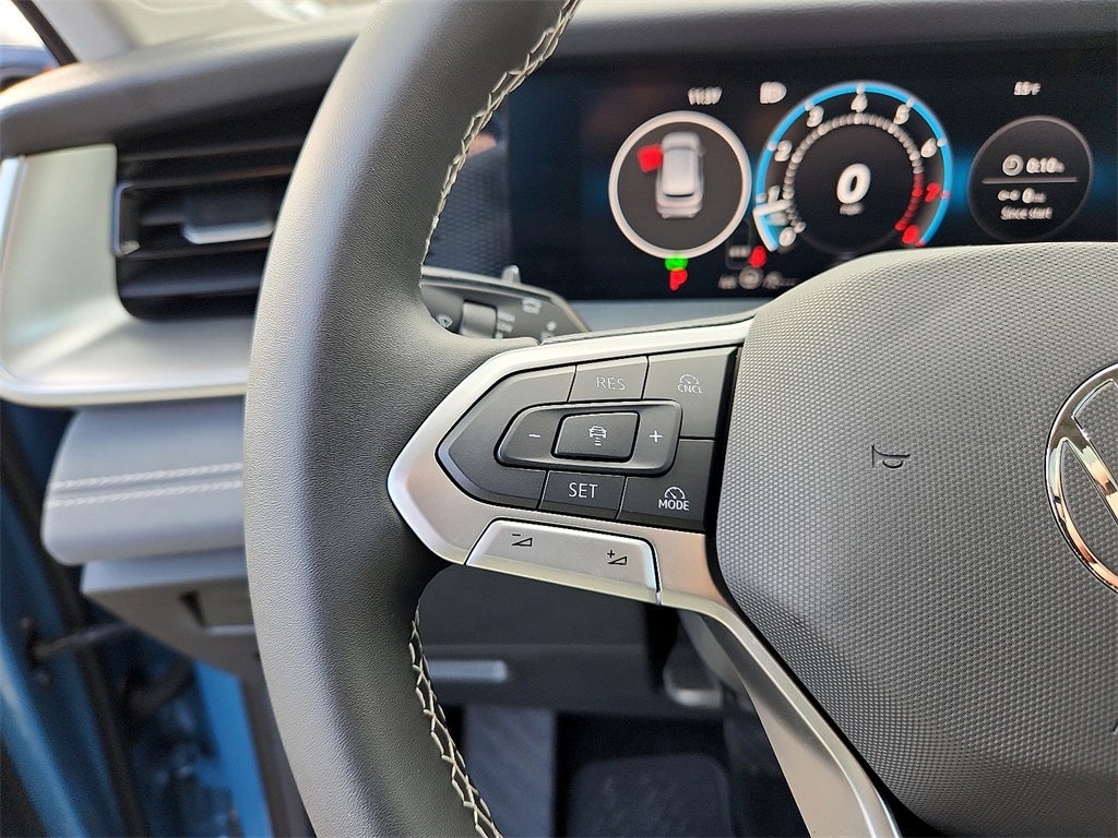 2025 Volkswagen Tiguan 2.0T SE