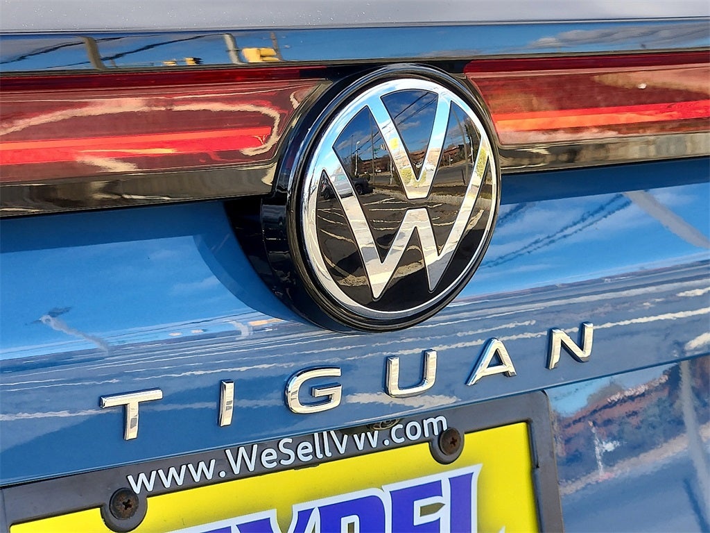 2025 Volkswagen Tiguan 2.0T SE