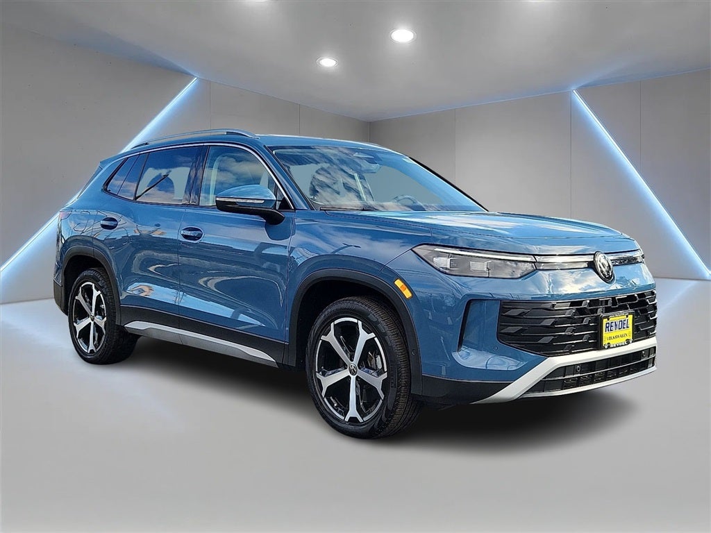 2025 Volkswagen Tiguan 2.0T SE