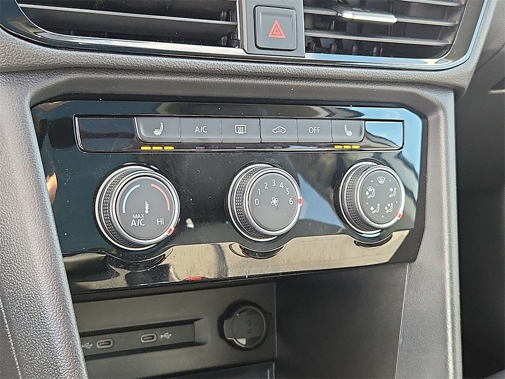 2023 Volkswagen Taos 1.5T SE