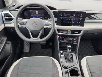 2025 Volkswagen Taos 1.5T SE