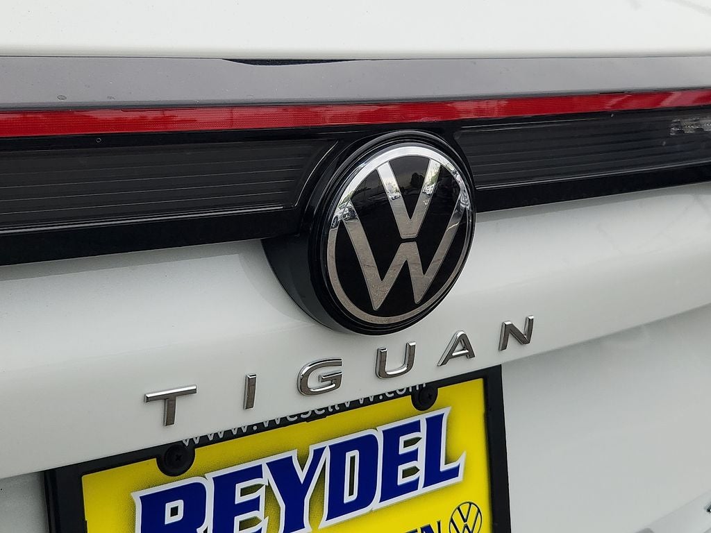 2026 Volkswagen Tiguan 2.0T SEL R-Line Turbo