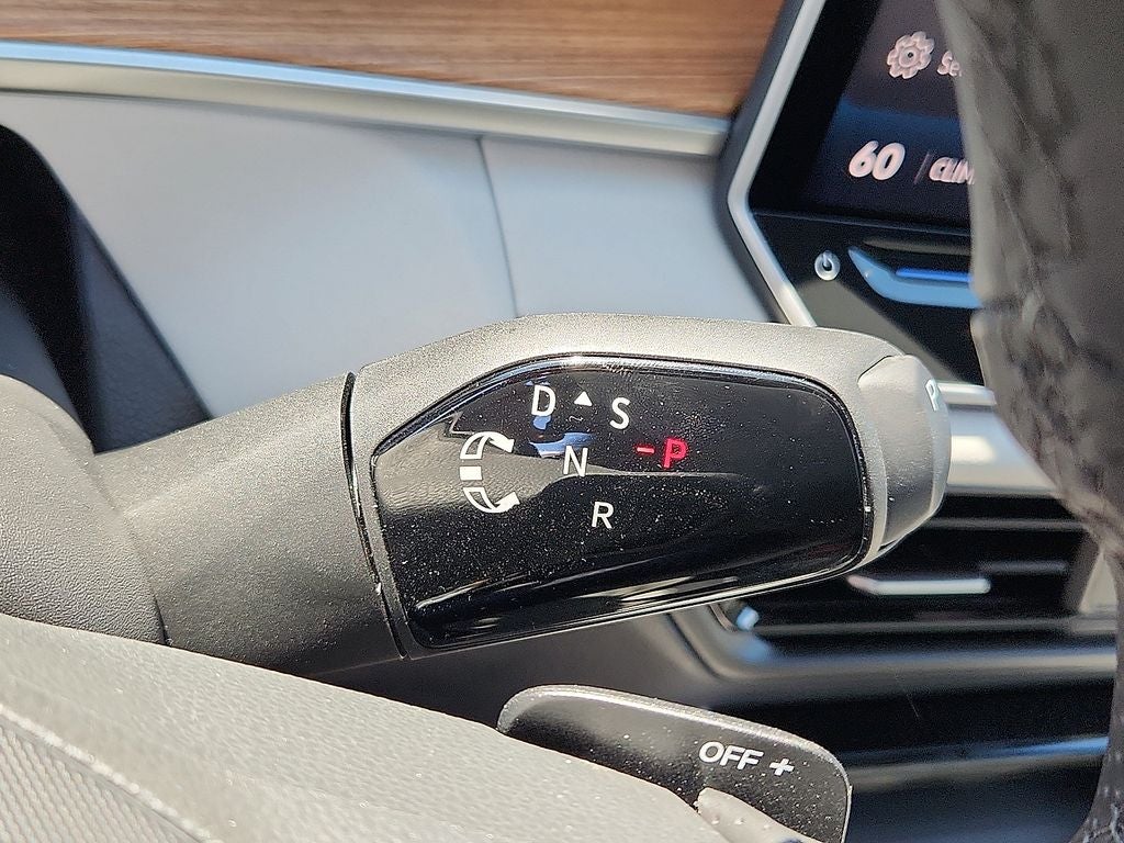 2026 Volkswagen Tiguan 2.0T SEL R-Line Turbo