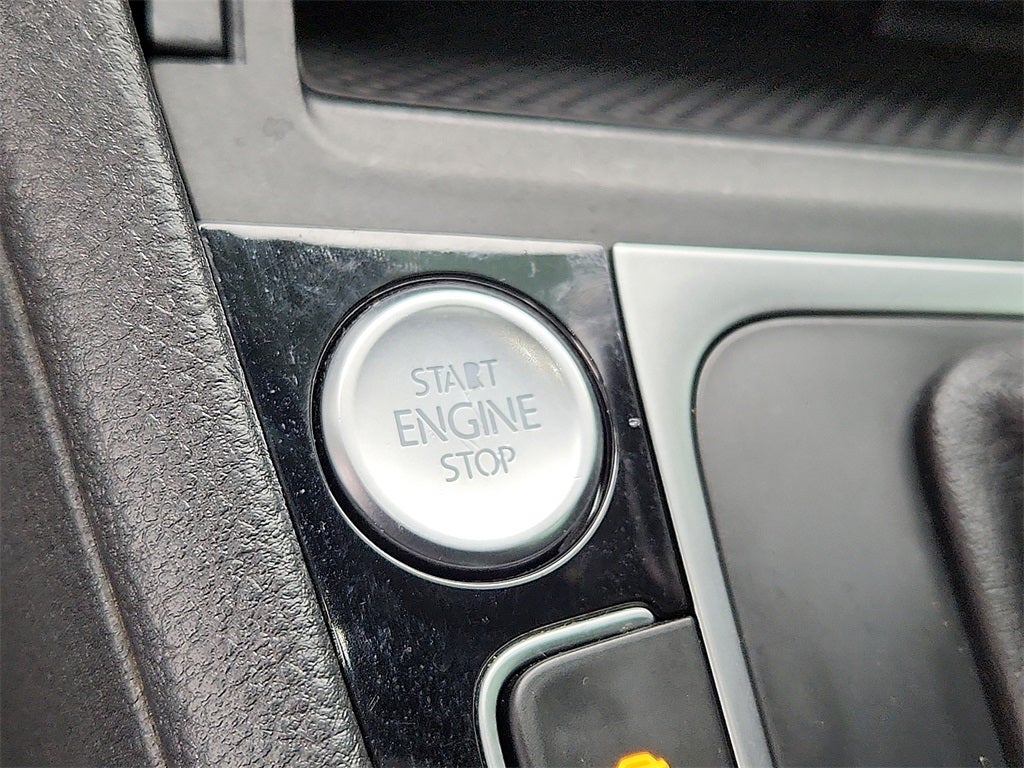 2020 Volkswagen Golf GTI 2.0T SE