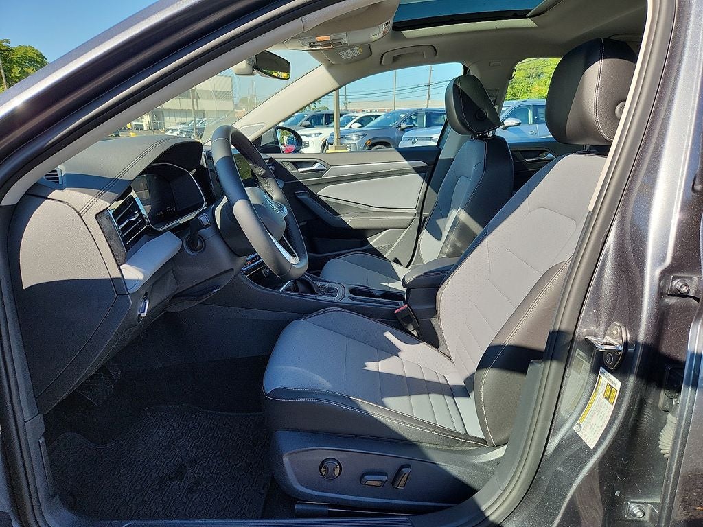 2025 Volkswagen Jetta 1.5T SE