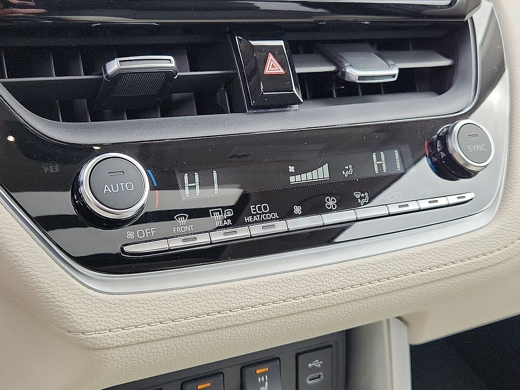 2023 Toyota Corolla Cross XLE