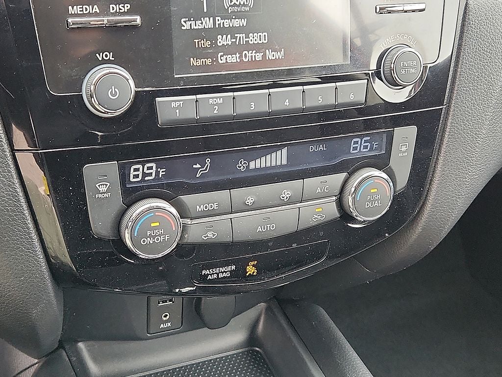 2016 Nissan Rogue SV