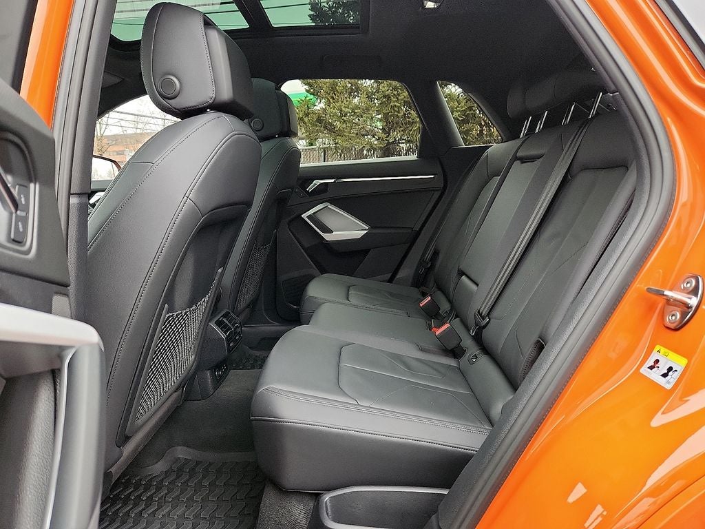 2022 Audi Q3 Premium quattro