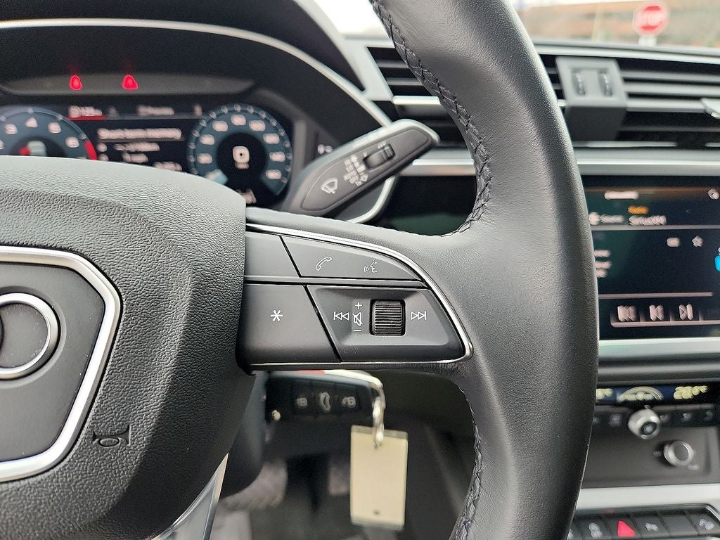 2022 Audi Q3 Premium quattro