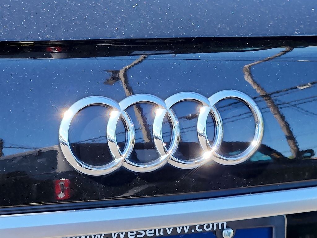 2023 Audi Q5 45 S line Premium quattro