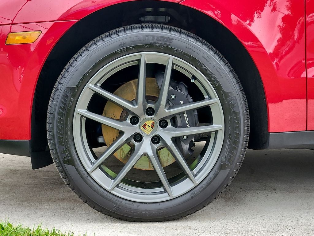 2024 Porsche Macan Base