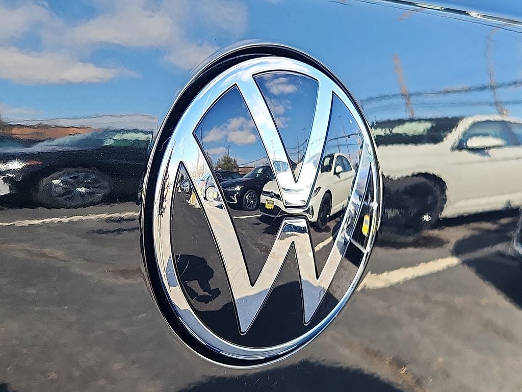 2024 Volkswagen Golf GTI 2.0T SE