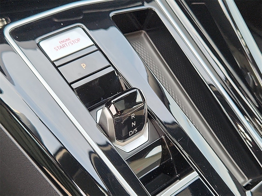 2024 Volkswagen Golf GTI 2.0T SE