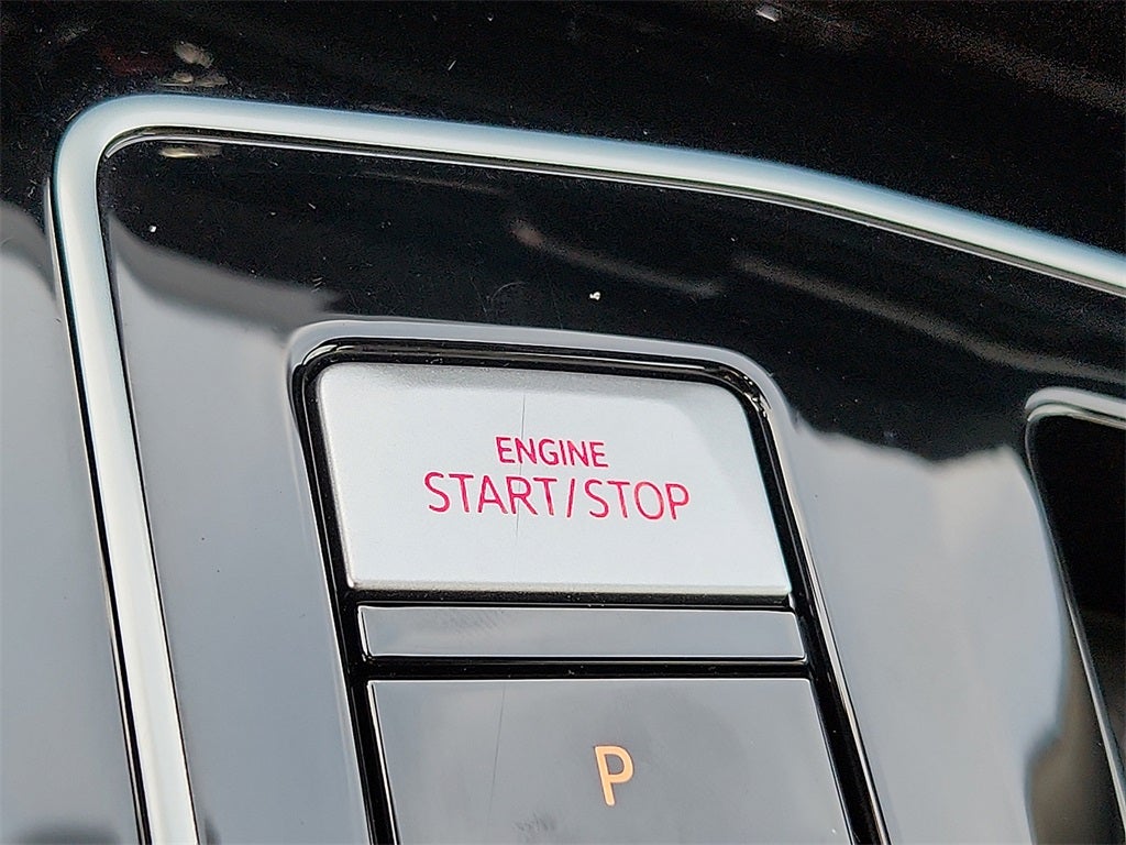 2024 Volkswagen Golf GTI 2.0T SE