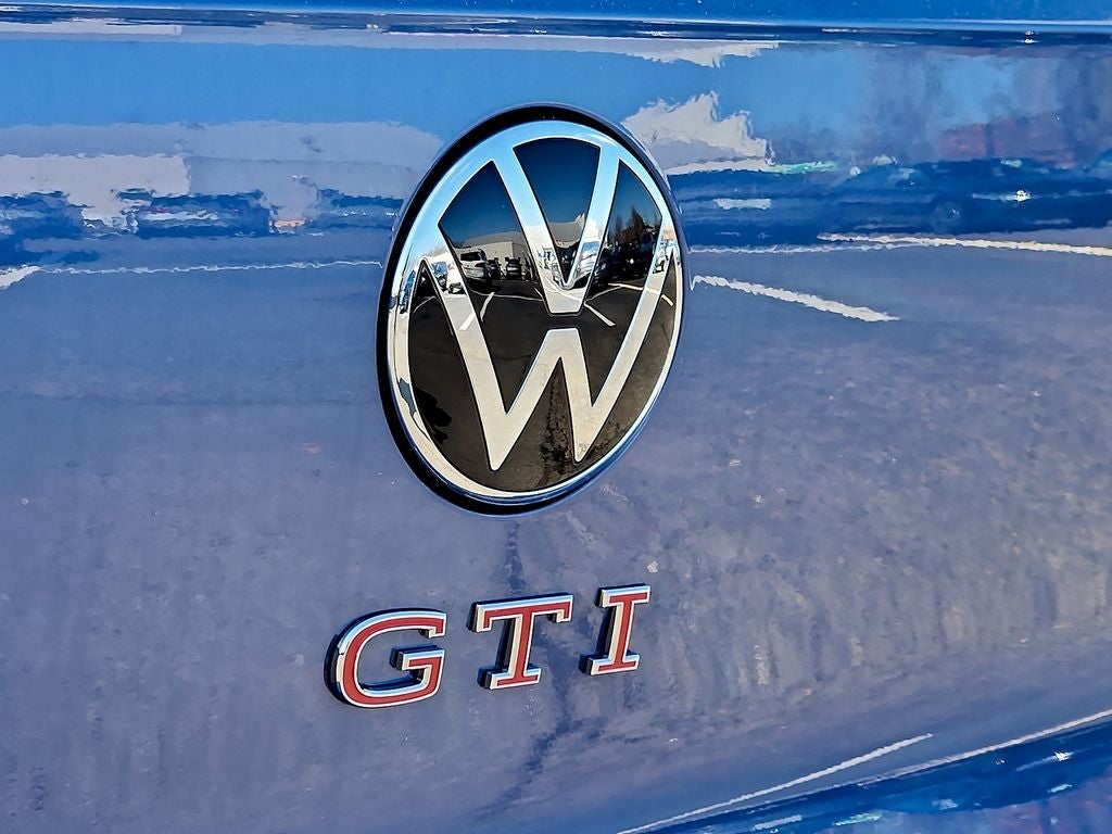 2026 Volkswagen Golf GTI Autobahn