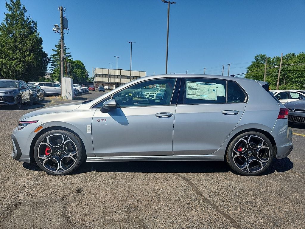 2026 Volkswagen Golf GTI Autobahn