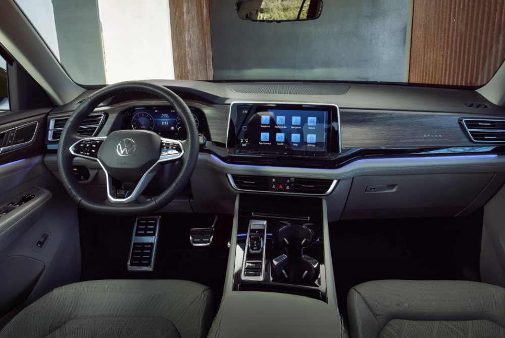 Reydel Volkswagen of Freehold in Freehold NJ